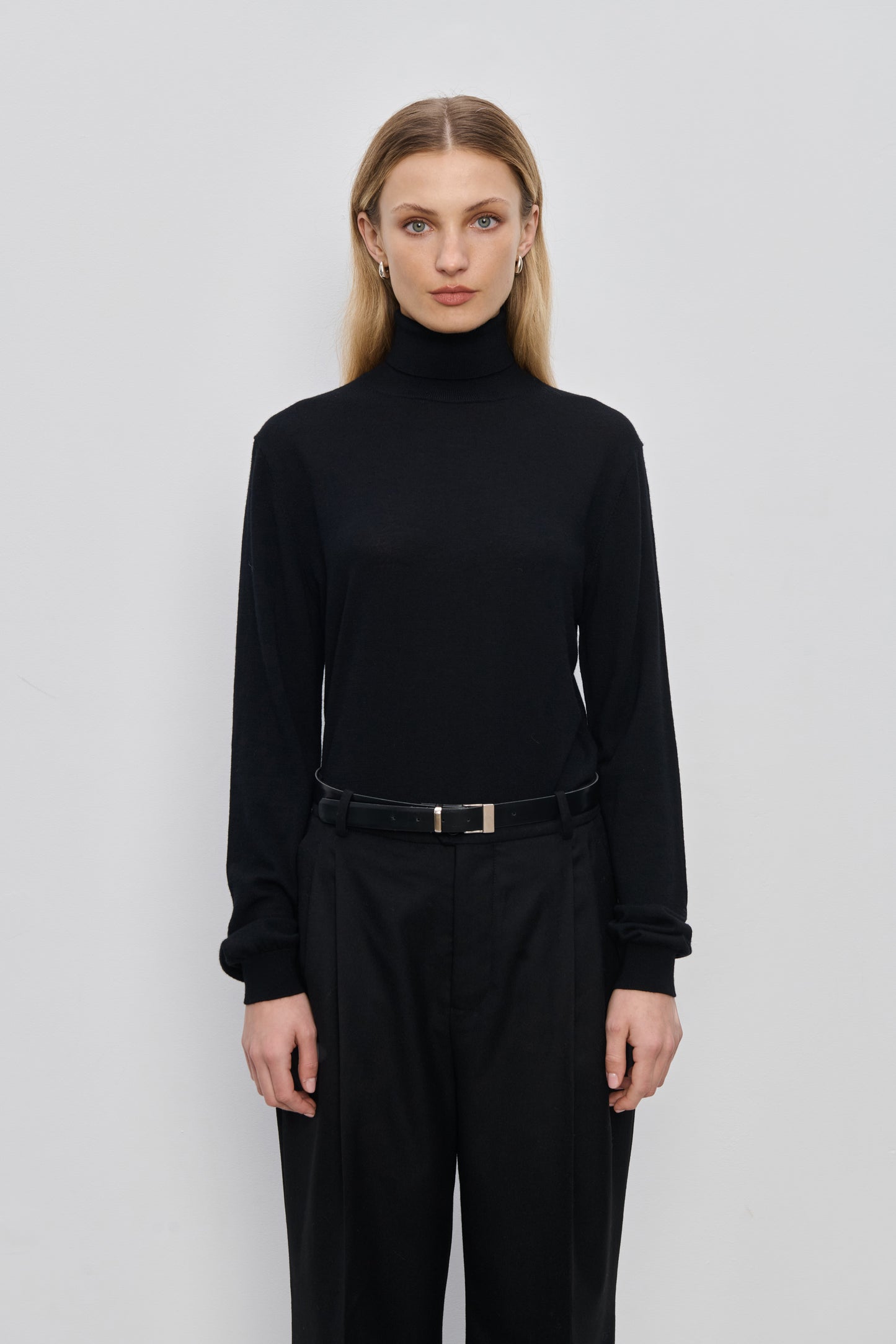 Arlen Black Turtleneck