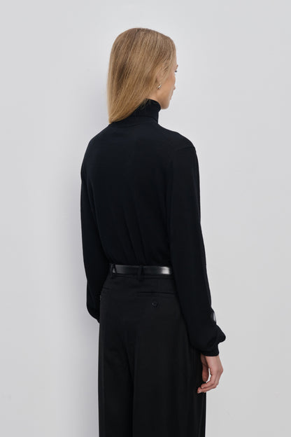 Arlen Black Turtleneck