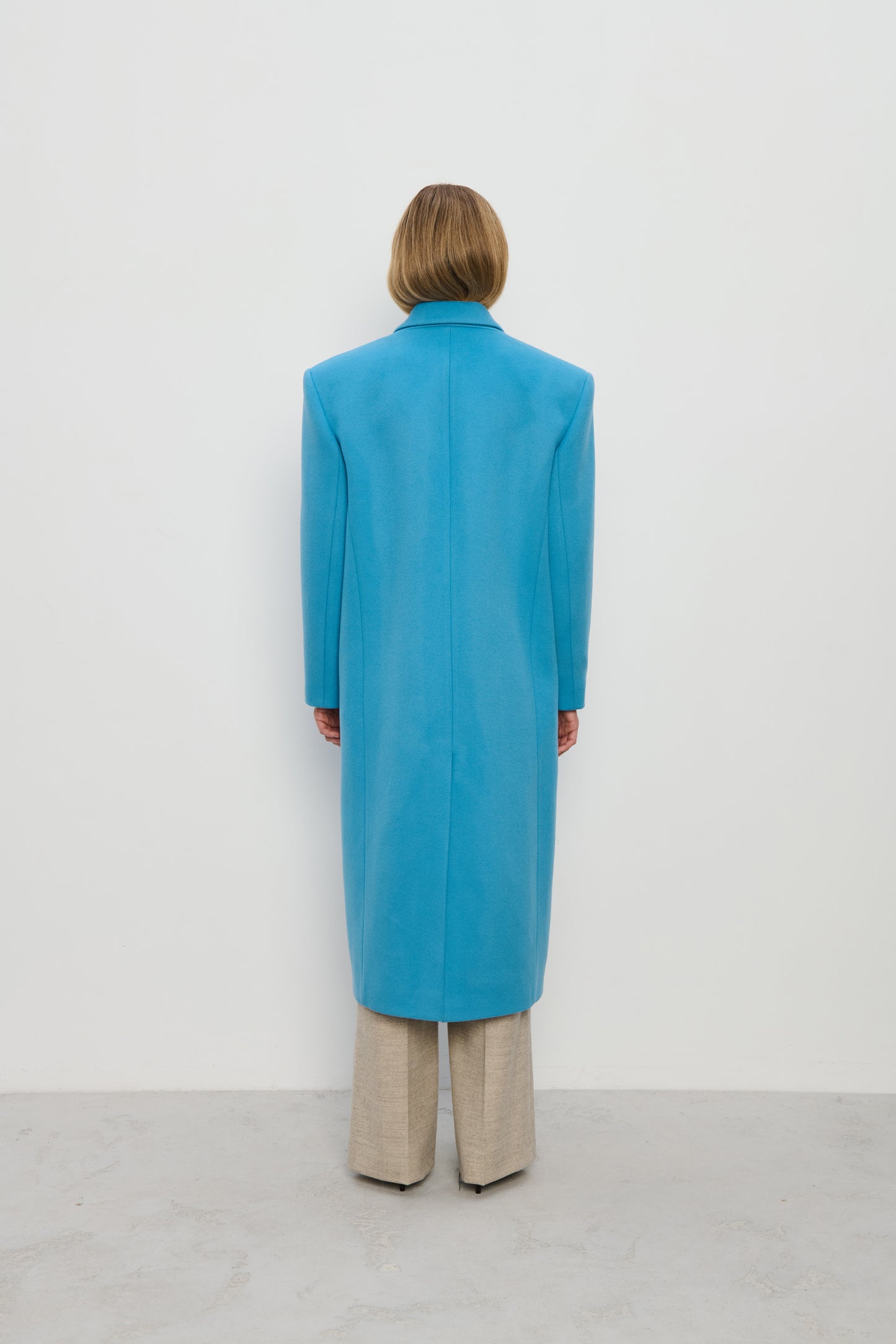 Blanco Blue coat