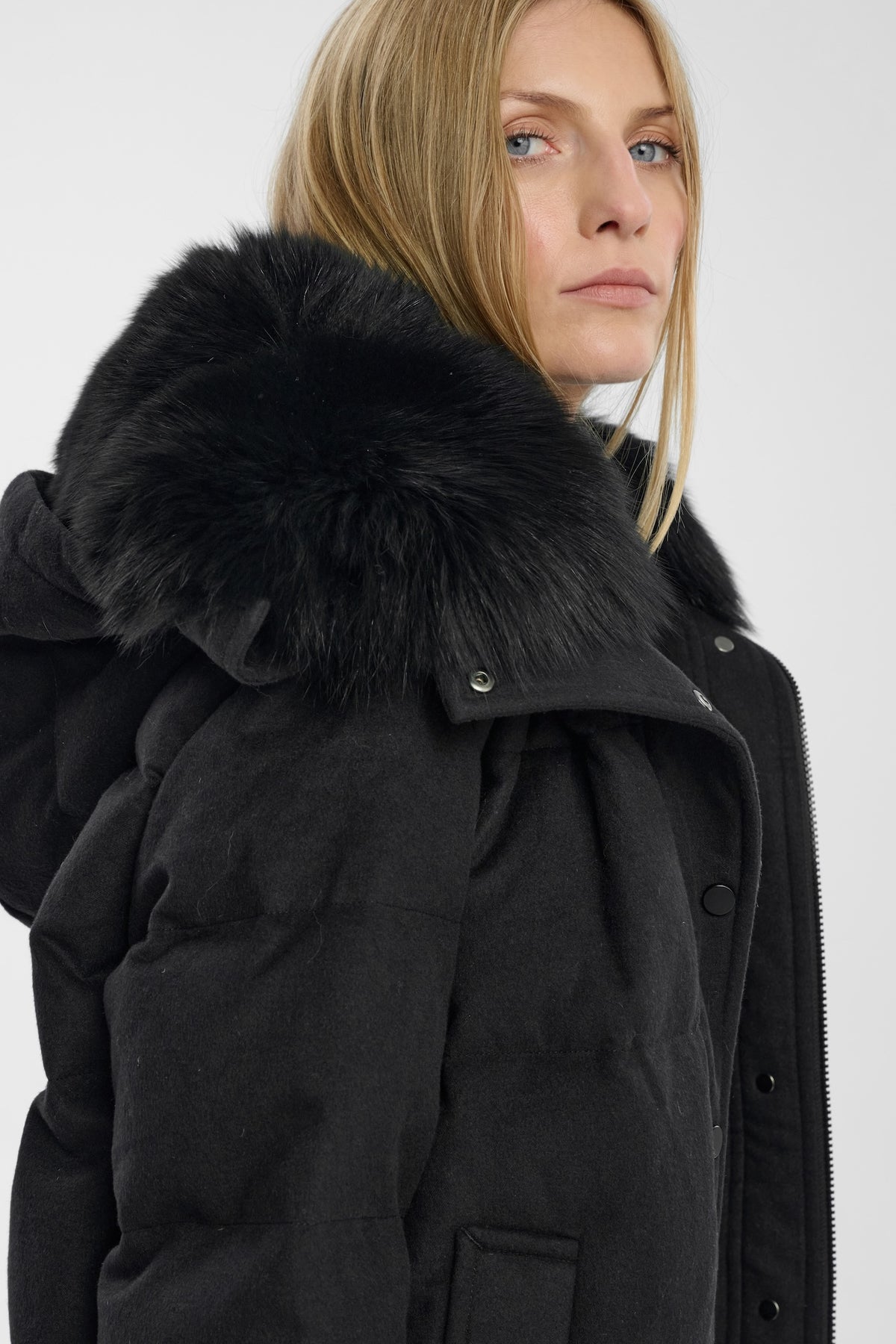Kurtka puchowa Aurora with fur Black