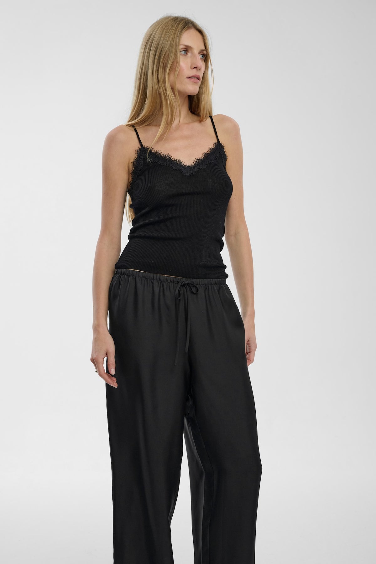 Top Freya Black