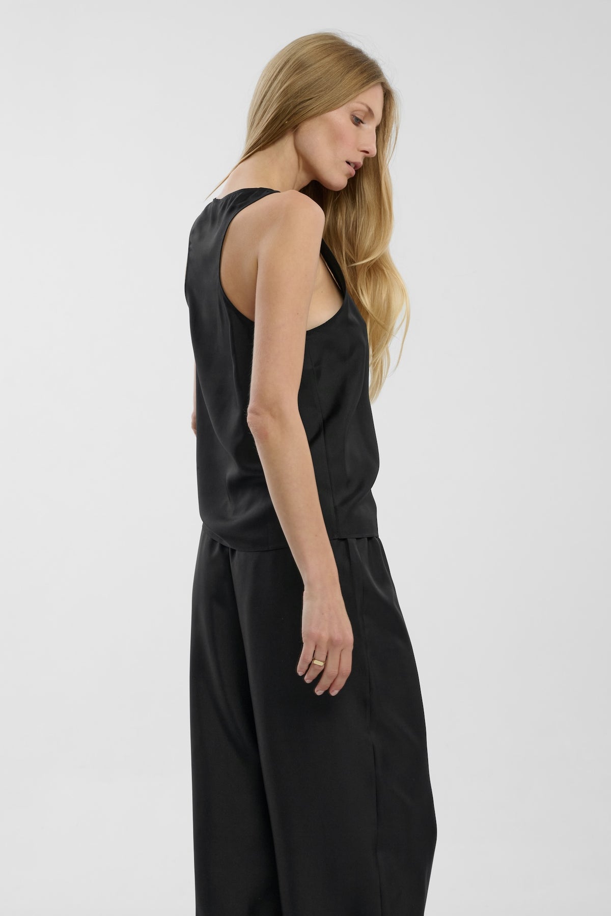 Jedwabny top Ines Black
